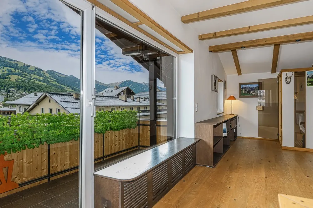 KITZIMMO-Dachgeschosswohnung im Zentrum kaufen - Immobilien Kitzbühel.-3