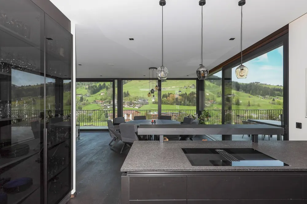 KITZIMMO-exklusive Villa in unverbaubarer Toplage kaufen - Immobilien Kirchberg.