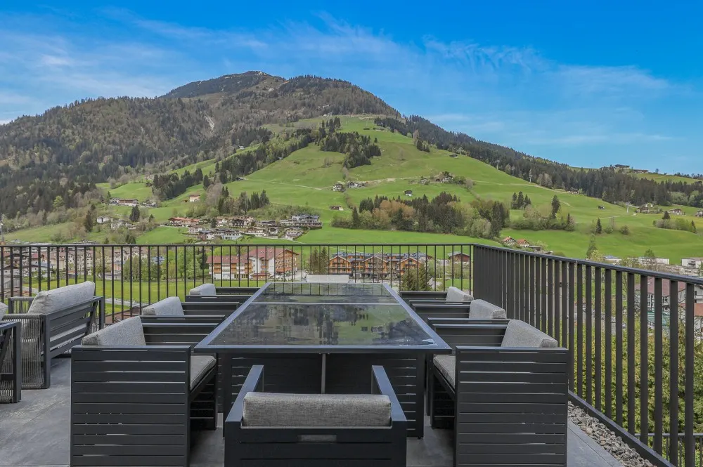 KITZIMMO-exklusive Villa in unverbaubarer Toplage kaufen - Immobilien Kirchberg.-7