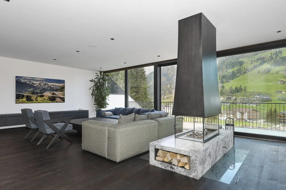 KITZIMMO-exklusive Villa in unverbaubarer Toplage kaufen - Immobilien Kirchberg.