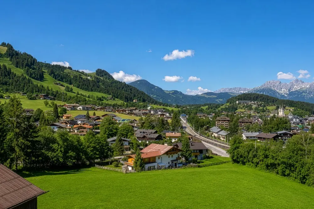 Sommerfotosderliegenschafttoplgrundstückinkitzbühel-3