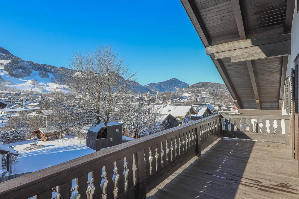 KITZIMMO-Exklusiver Freizeitwohnsitz am Sonnberg mit Panoramablick kaufen - Immobilien Kitzbühel.