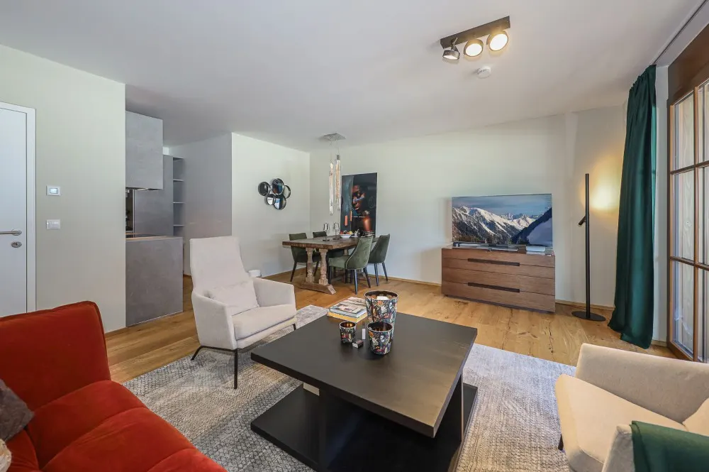 KITZIMMO-exklusive Neubauwohnung mit Hahnenkammblick - Immobilien Kitzbühel.