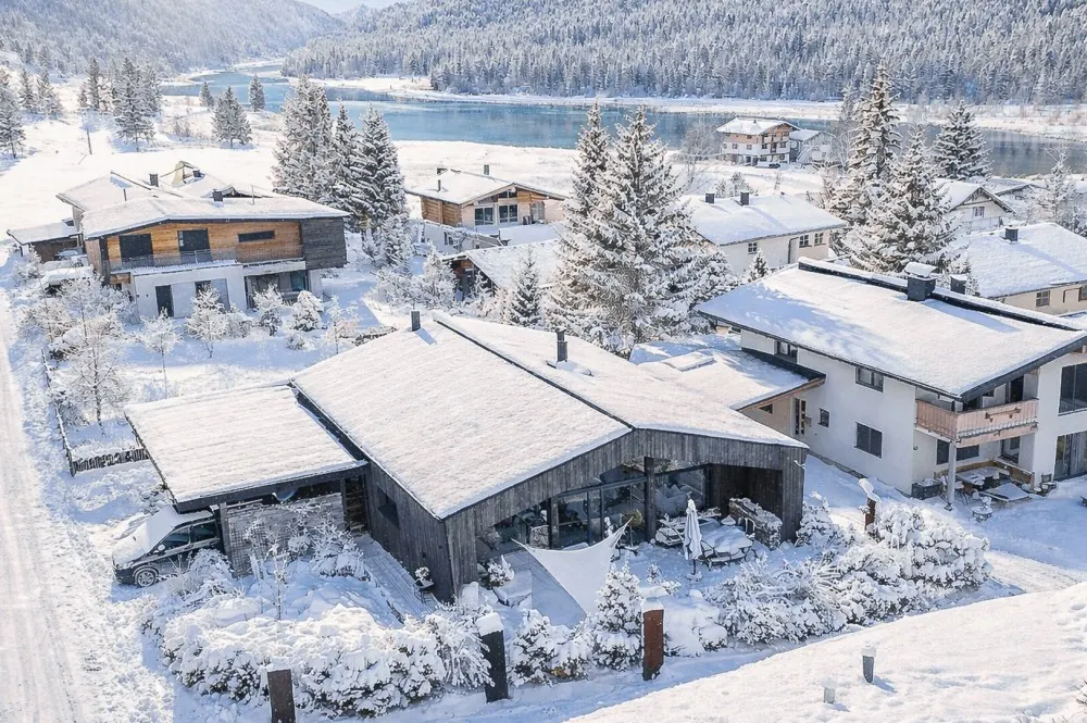 KITZIMMO-exklusives Haus in Seenähe kaufen. Immobilien St. Ulrich am Pillersee.