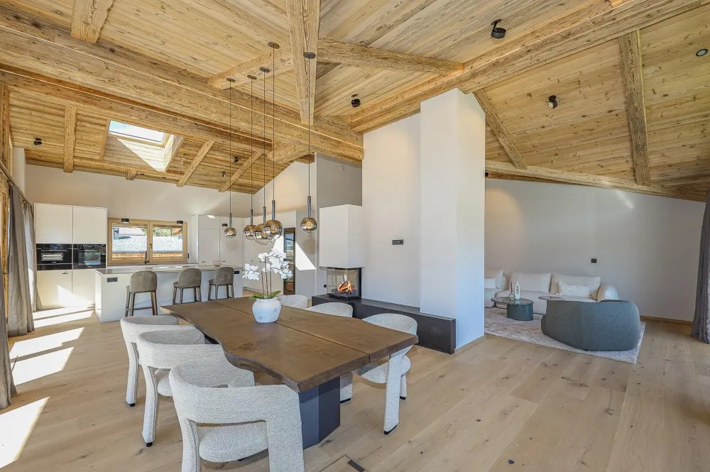 KITZIMMO-Luxuspenthouse sonniger Toplage mit Panorama-Ausblick - Immobilien Brixen.