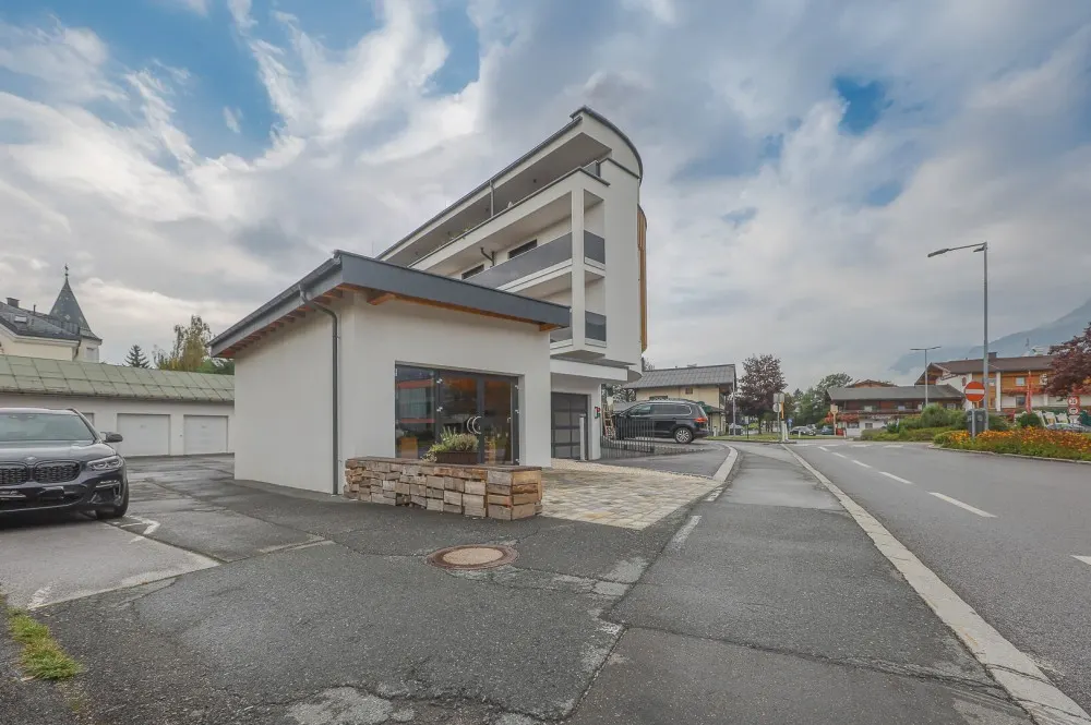 KITZIMMO-Geschäftslokal in zentraler Lage zu mieten - Immobilien St. Johann.