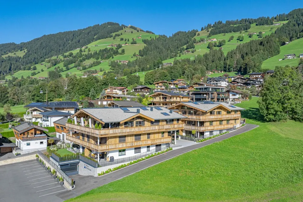KITZIMMO-Luxuriöse Gartenwohnung mit eigenem Wellnessbereich - Immobilien Brixen.