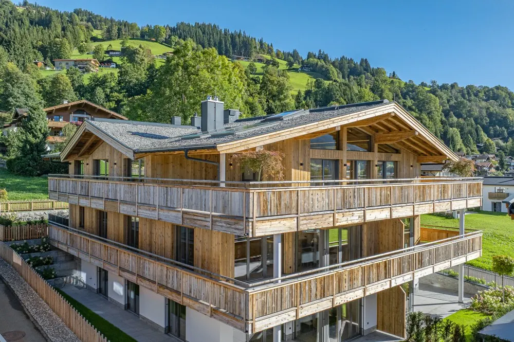 KITZIMMO-Luxuriöse Gartenwohnung mit eigenem Wellnessbereich - Immobilien Brixen.