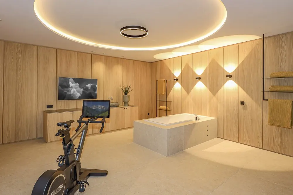 KITZIMMO-Luxuriöse Gartenwohnung mit eigenem Wellnessbereich - Immobilien Brixen.