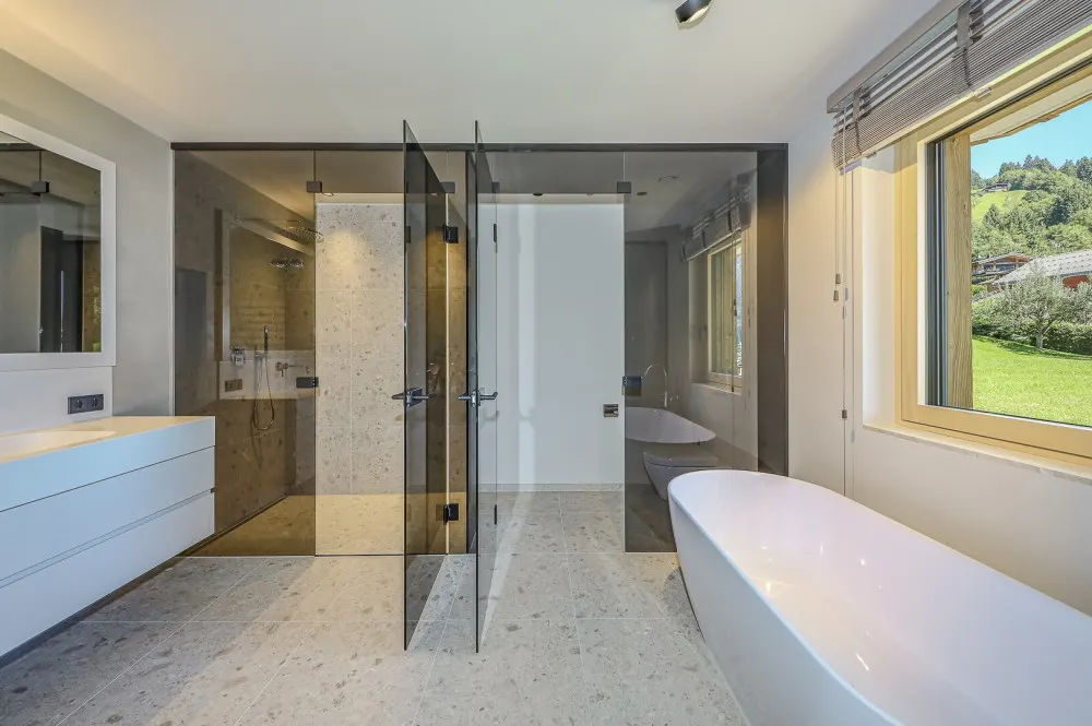 KITZIMMO-Exklusive Neubauwohnung mit traumhaftem Ausblick - Immobilien Brixen.