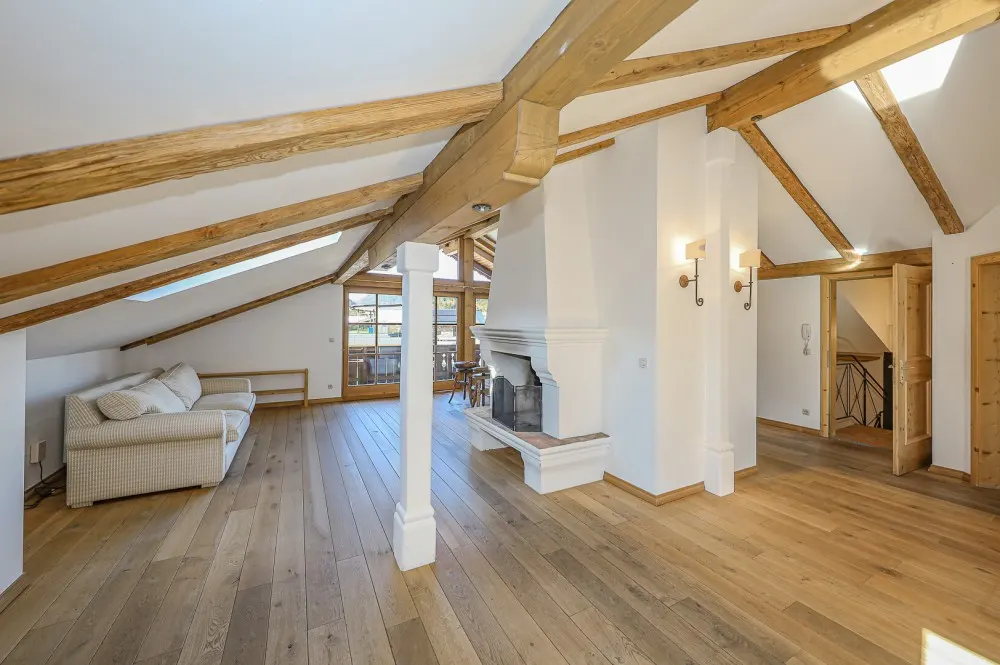 KITZIMMO-Dachgeschosswohnung in Toplage am Sonnberg kaufen - Immobilien Kitzbühel.