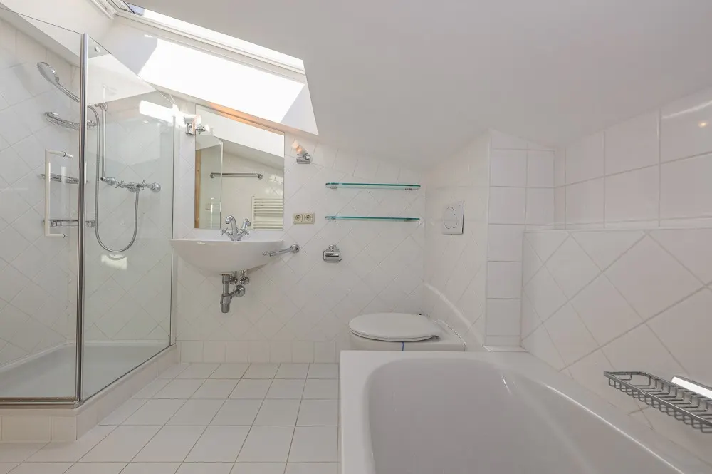 KITZIMMO-Dachgeschosswohnung in Toplage am Sonnberg kaufen - Immobilien Kitzbühel.