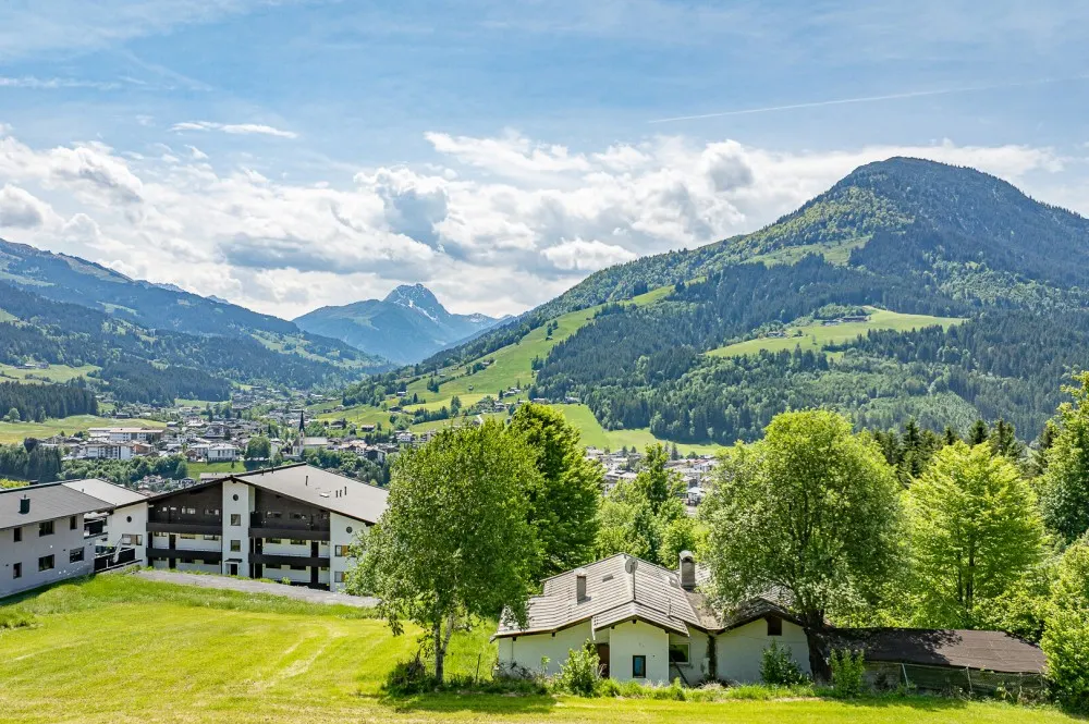 KITZIMMO-Luxuswohnungen in Top-Sonnen-Ruhelage kaufen - Immobilien Kirchberg.
