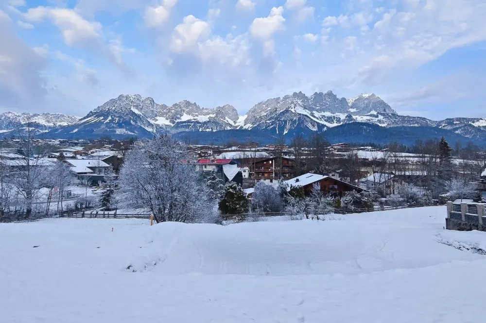 KITZIMMO-Neubau-Luxusvilla mit Kaiserblick in Toplage kaufen - Immobilien Going.