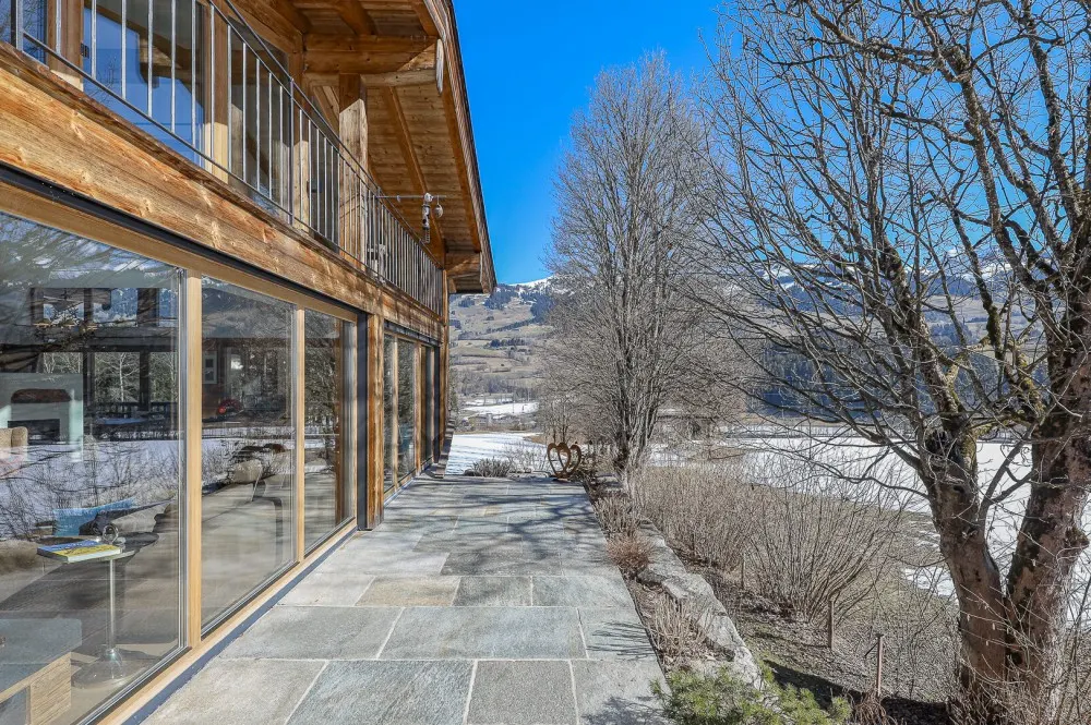 KITZIMMO-Landhausvilla in traumhafter Ruhe- und Aussichtslage - Immobilien Aurach.