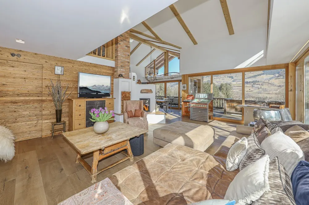 KITZIMMO-Landhausvilla in traumhafter Ruhe- und Aussichtslage - Immobilien Aurach.