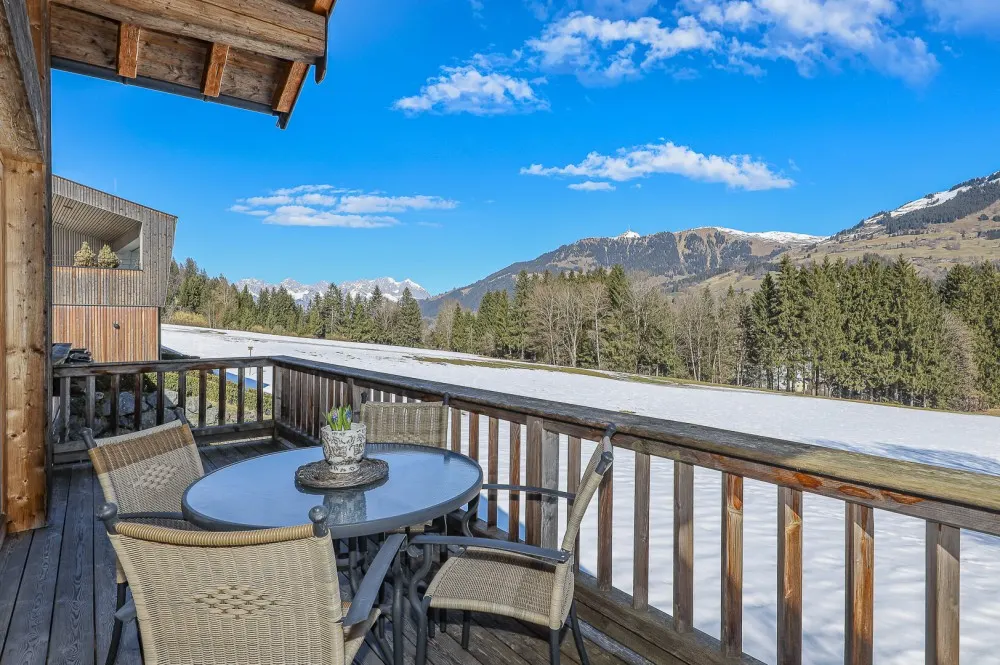 KITZIMMO-Landhausvilla in traumhafter Ruhe- und Aussichtslage - Immobilien Aurach.