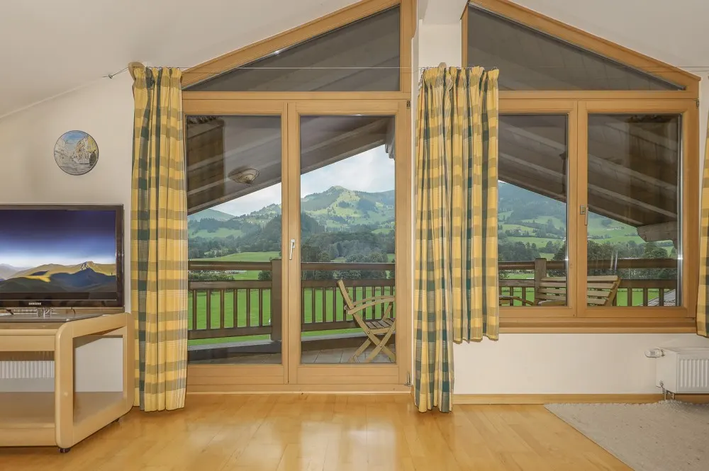 KITZIMMO-Dachgeschosswohnung mit Kaiserblick - Immobilien Aurach.