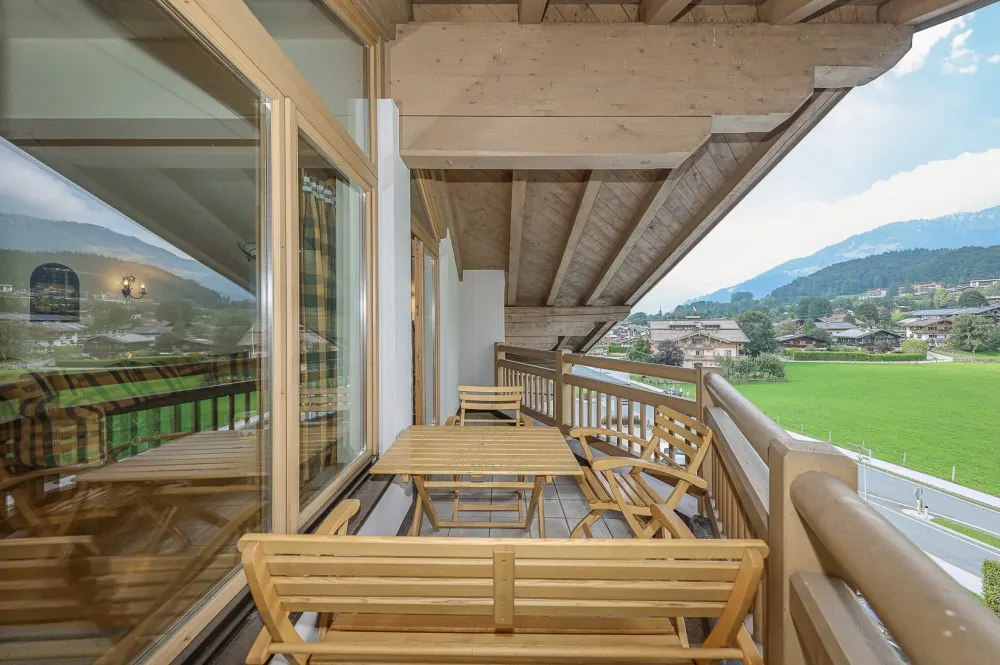 KITZIMMO-Dachgeschosswohnung mit Kaiserblick - Immobilien Aurach.