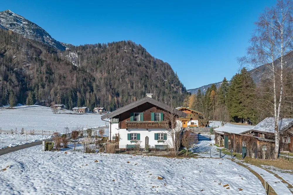 KITZIMMO-Haus in idyllischer Ruhelage kaufen - Immobilien Kirchdorf in Tirol.