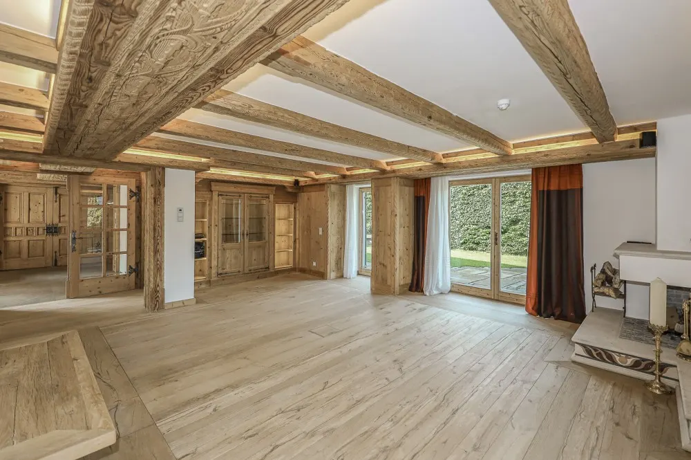 KITZIMMO-Exklusive Luxusvilla mit Freizeitwohnsitz auf der Bichlalm - Immobilien Kitzbühel.