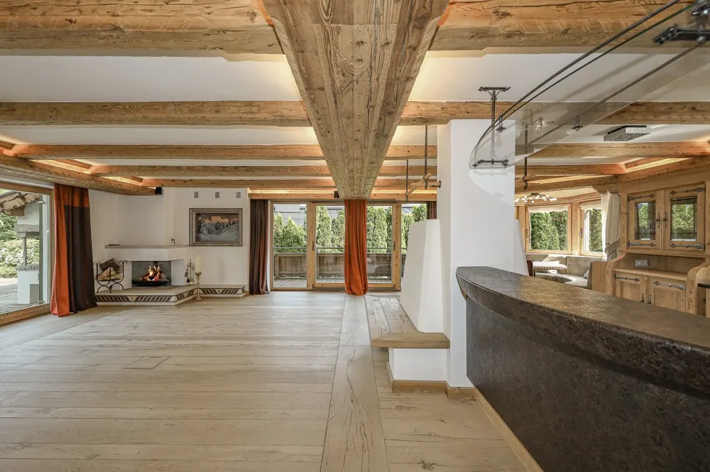 KITZIMMO-Exklusive Luxusvilla mit Freizeitwohnsitz auf der Bichlalm - Immobilien Kitzbühel.