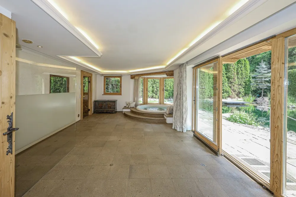 KITZIMMO-Exklusive Luxusvilla mit Freizeitwohnsitz auf der Bichlalm - Immobilien Kitzbühel.