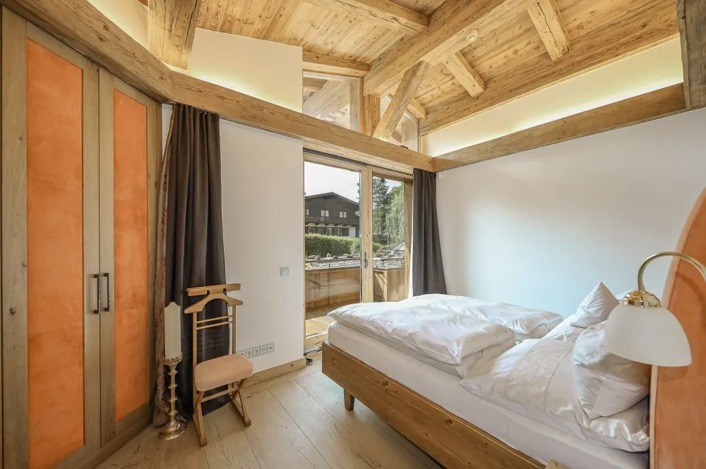 KITZIMMO-Exklusive Luxusvilla mit Freizeitwohnsitz auf der Bichlalm - Immobilien Kitzbühel.