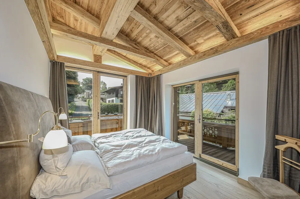 KITZIMMO-Exklusive Luxusvilla mit Freizeitwohnsitz auf der Bichlalm - Immobilien Kitzbühel.