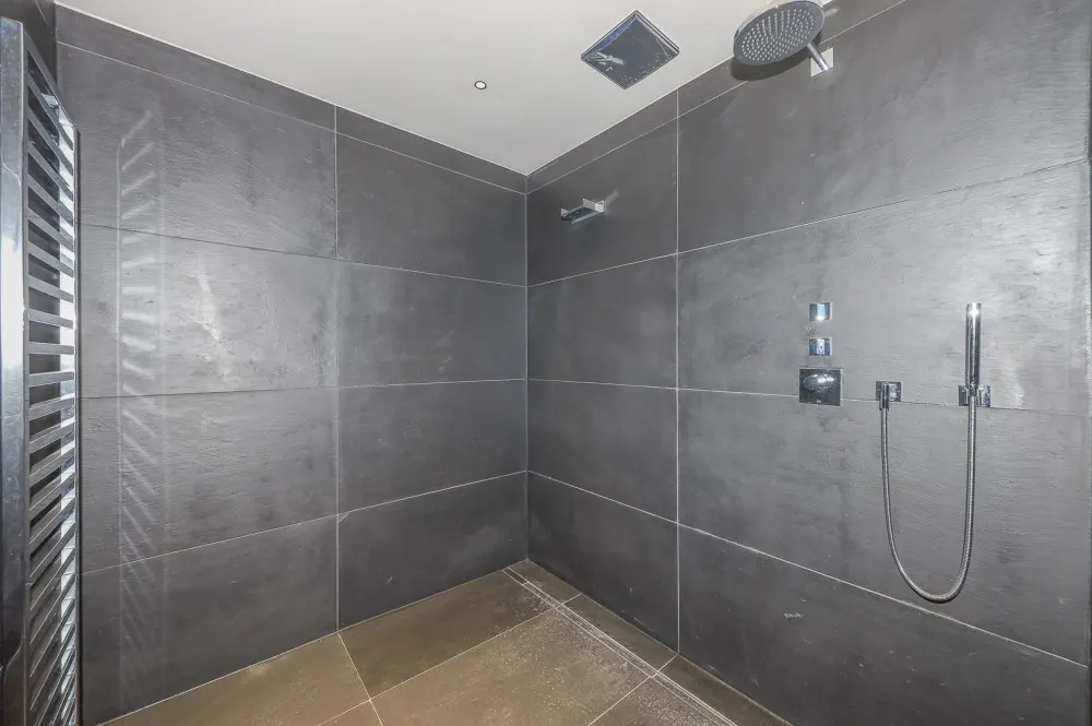 KITZIMMO-Exklusives Neubau-Luxuschalet in Toplage kaufen - Immobilien Going.