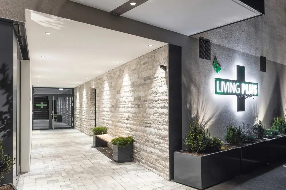 KITZIMMO-Exklusives Büro mit Wohnung kaufen - Immobilien Kirchberg.