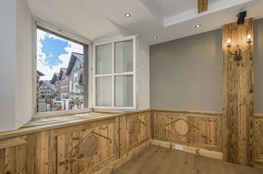 KITZIMMO-Exklusives Büro in der Innenstadt mieten - Immobilien Kitzbühel.