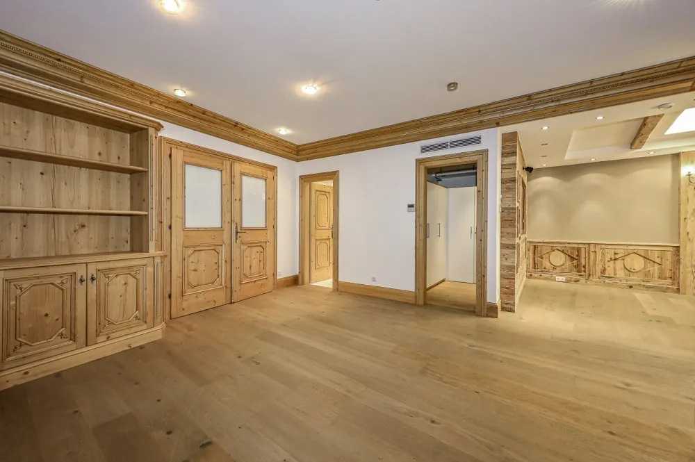 KITZIMMO-Exklusives Büro in der Innenstadt mieten - Immobilien Kitzbühel.