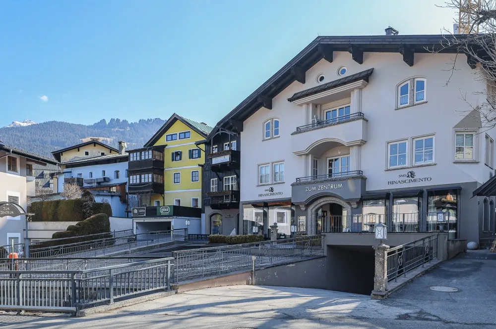 KITZIMMO-Exklusives Büro in der Innenstadt mieten - Immobilien Kitzbühel.