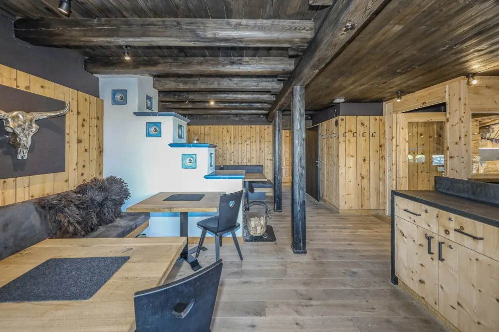 KITZIMMO-Après-Ski & Gastgewerbebetrieb in Toplage an der Skipiste Fieberbrunn kaufen.-8