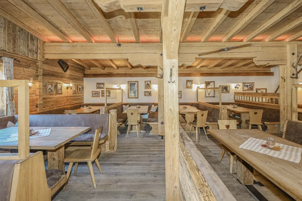 KITZIMMO-Après-Ski & Gastgewerbebetrieb in Toplage an der Skipiste Fieberbrunn kaufen.-12