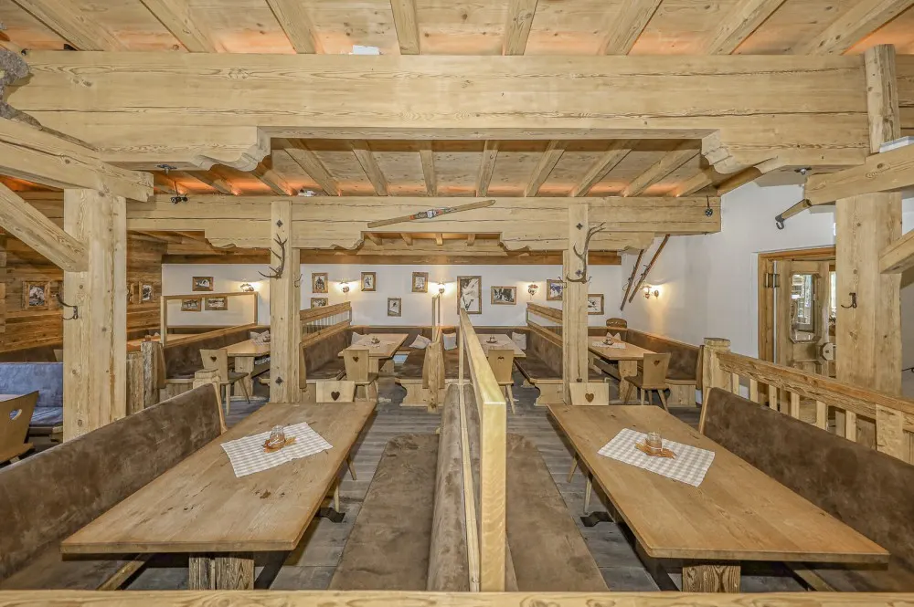 KITZIMMO-Après-Ski & Gastgewerbebetrieb in Toplage an der Skipiste Fieberbrunn kaufen.-13