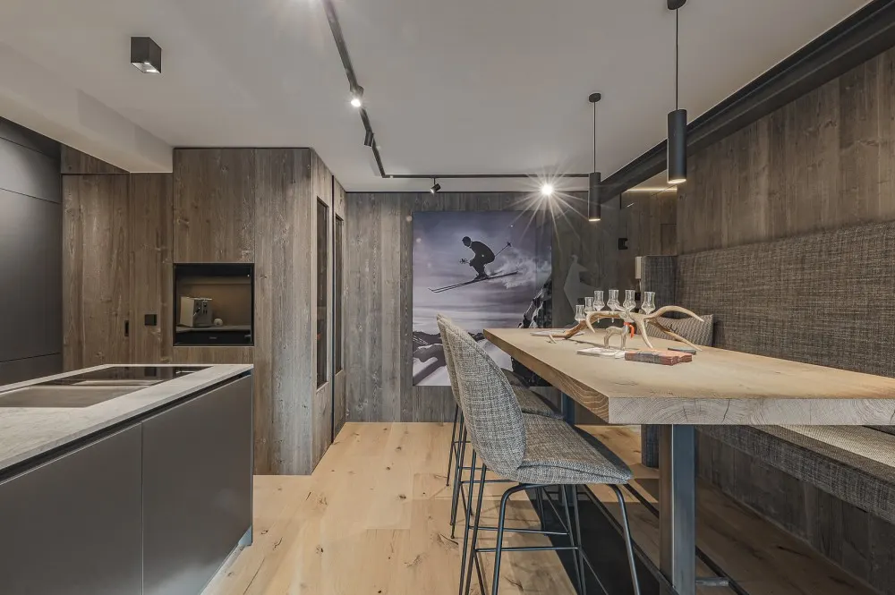 KITZIMMO-Renovierte Luxus Dachgeschosswohnung - Immobilien Kitzbühel.