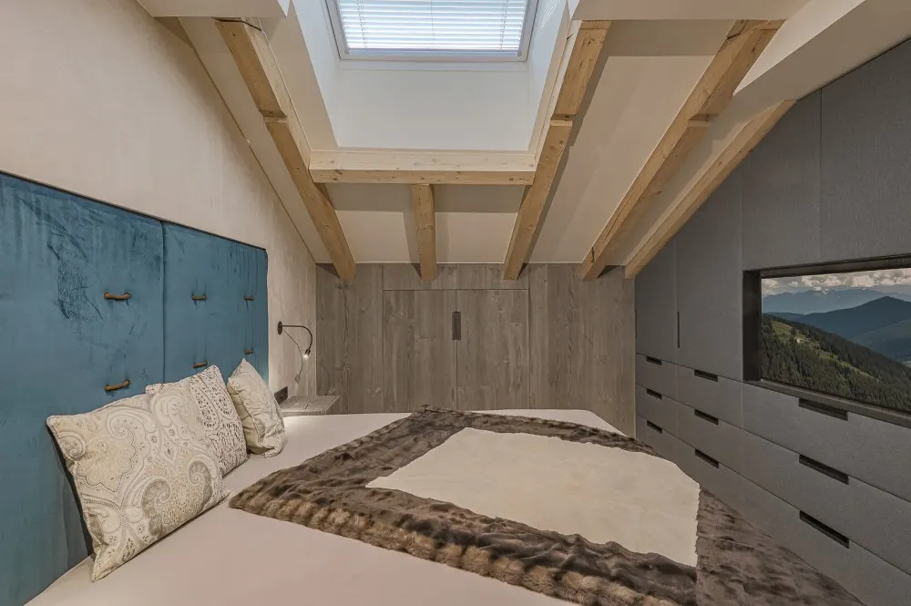 KITZIMMO-Renovierte Luxus Dachgeschosswohnung - Immobilien Kitzbühel.