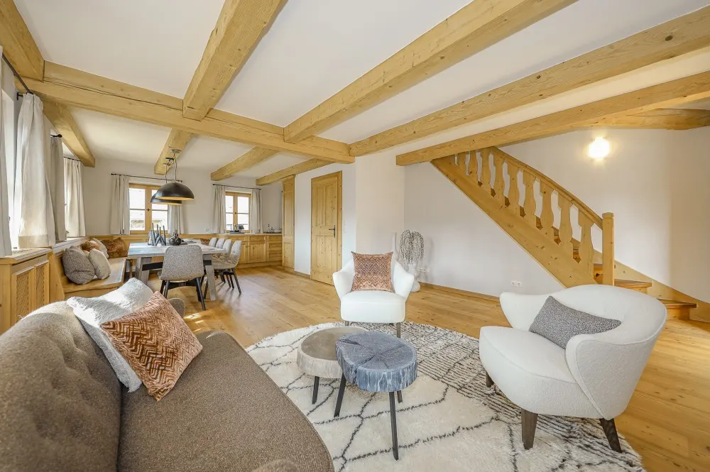 KITZIMMO-Exklusives Landhaus mit Pool in bester Lage - Immobilien Kitzbühel.