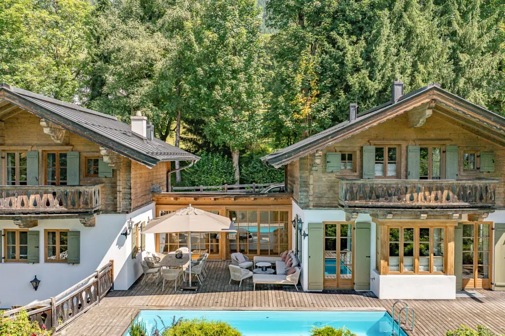 KITZIMMO-Exklusives Landhaus mit Pool in bester Lage - Immobilien Kitzbühel.