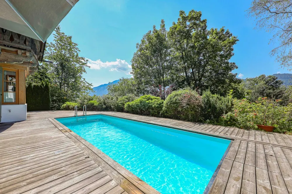 KITZIMMO-Exklusives Landhaus mit Pool in bester Lage - Immobilien Kitzbühel.