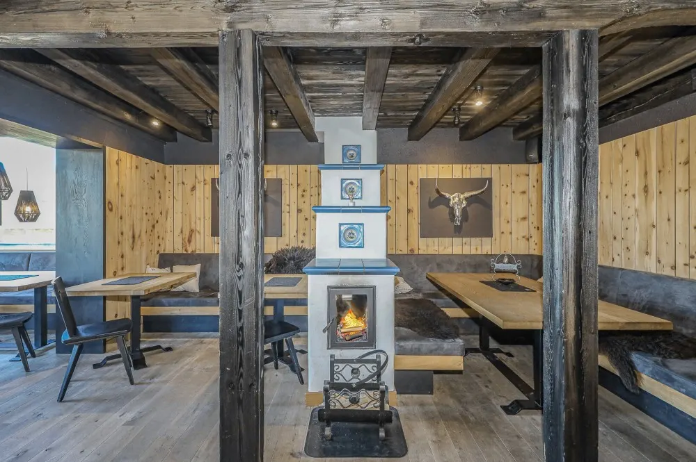 KITZIMMO-Après-Ski & Gastgewerbebetrieb in Toplage an der Skipiste Fieberbrunn kaufen.-9