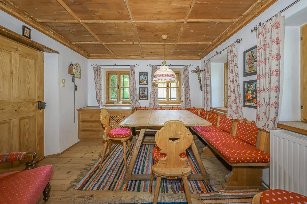 KITZIMMO-Historisches Bauernhaus in traumhafter Lage kaufen - Immobilien Erpfendorf.