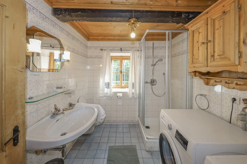 KITZIMMO-Historisches Bauernhaus in traumhafter Lage kaufen - Immobilien Erpfendorf.