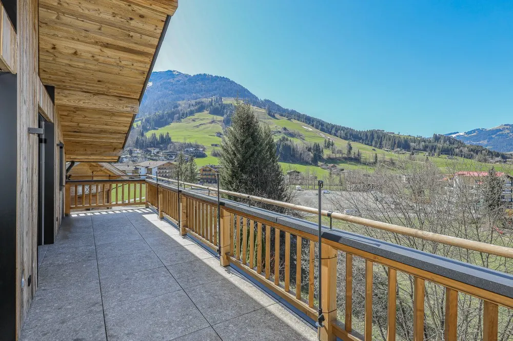 KITZIMMO-Luxus-Penthouse in sonniger Toplage kaufen - Immobilien Kirchberg.