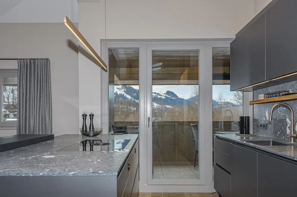 KITZIMMO-Luxus-Penthouse mit Steif-Blick in sonniger Ruhelage - Immobilien Kitzbühel.