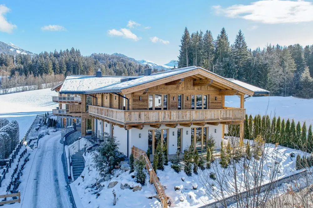 KITZIMMO-Luxuswohnung in Toplage auf der Bichlalm kaufen - Immobilien Kitzbühel.