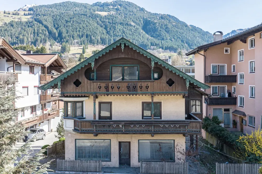KITZIMMO-Stadthaus mit Baugenehmigung kaufen - Immobilien Kitzbühel.