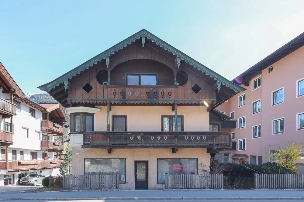 KITZIMMO-Stadthaus mit Baugenehmigung kaufen - Immobilien Kitzbühel.